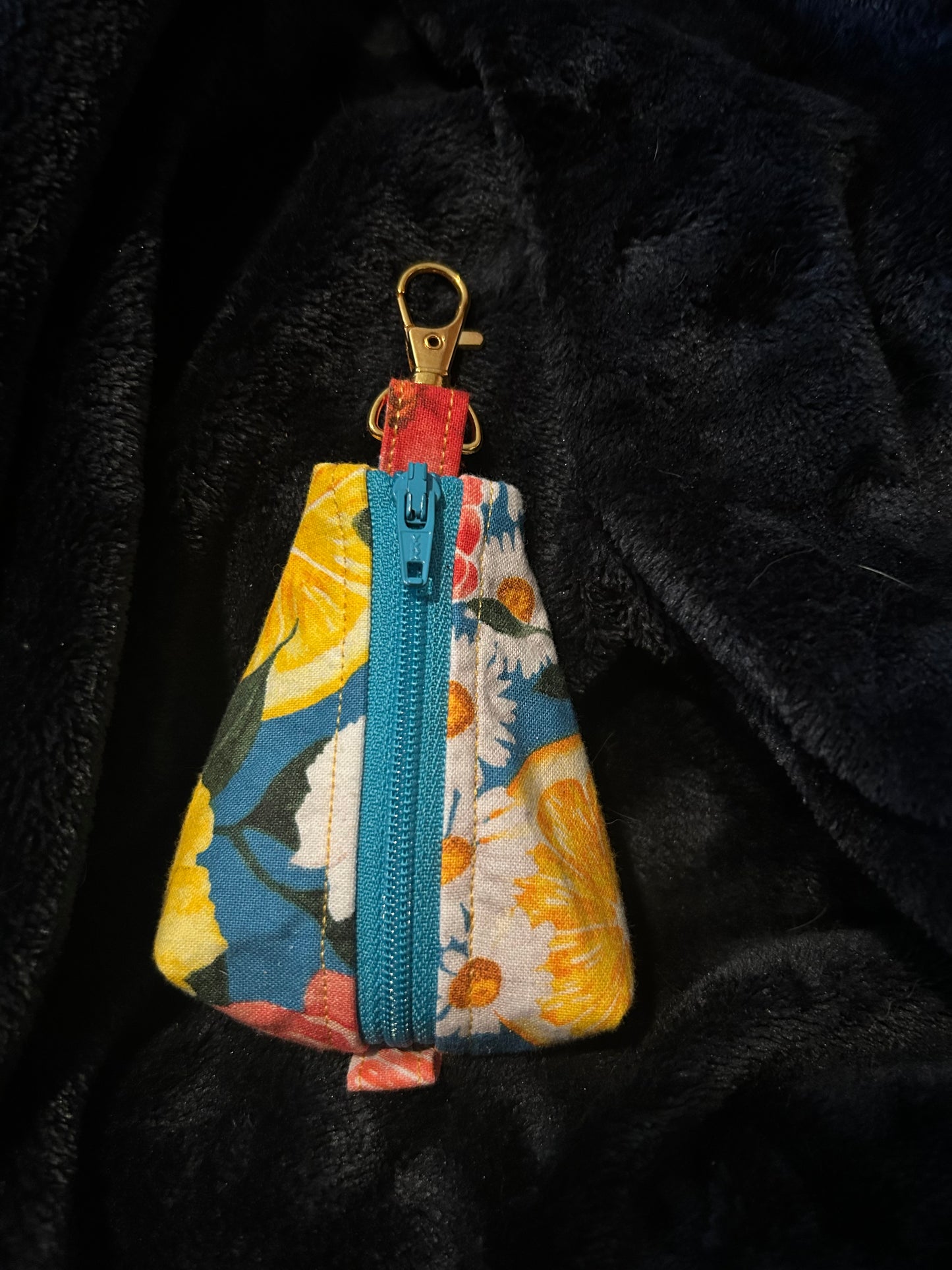 Floral Triangle Pouch White zipper